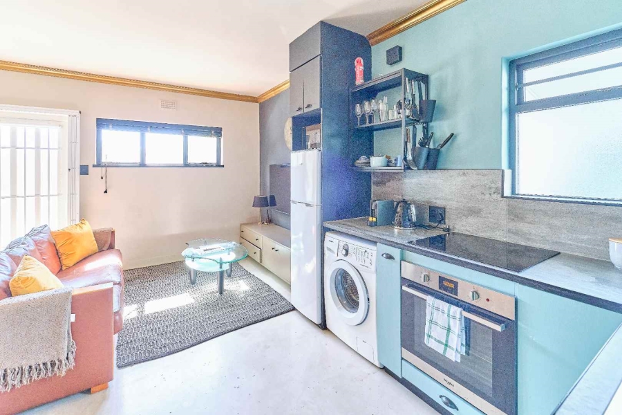 1 Bedroom Property for Sale in Sea Point Western Cape